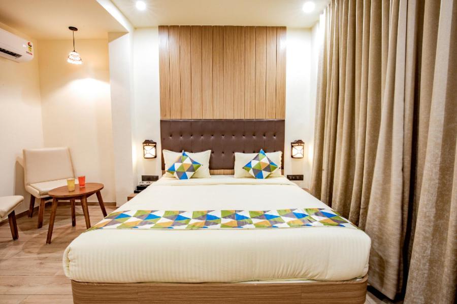 Hotel Nexus Rajkot Exterior photo