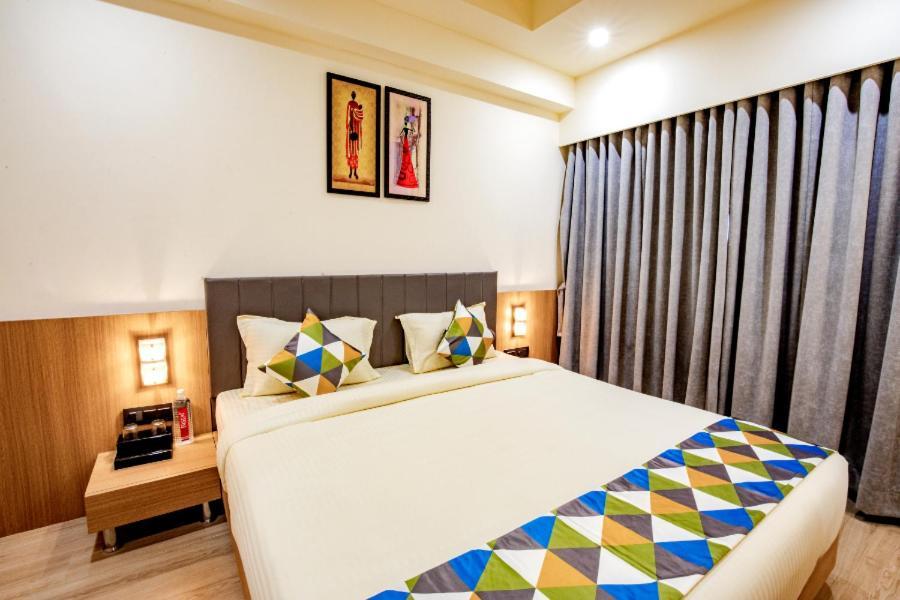 Hotel Nexus Rajkot Exterior photo
