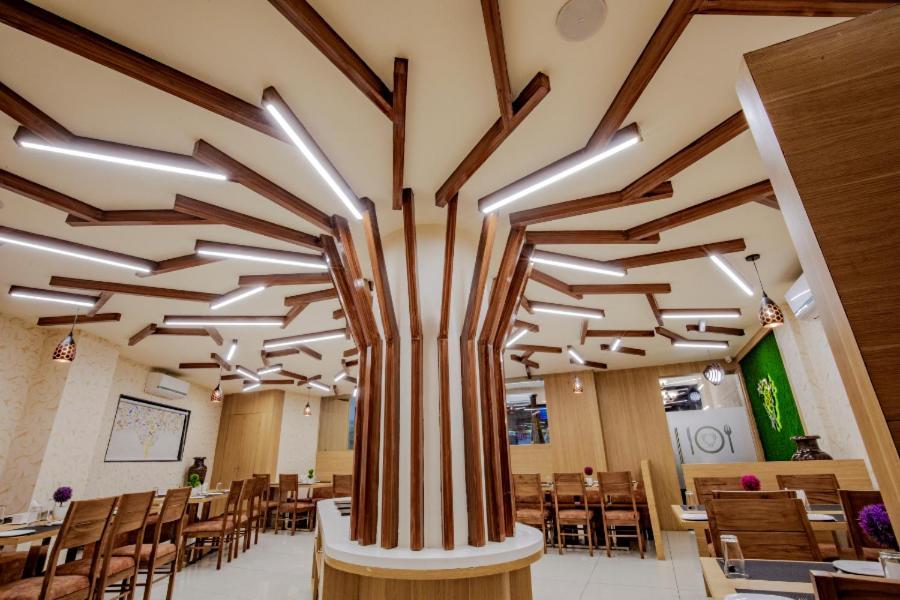 Hotel Nexus Rajkot Exterior photo